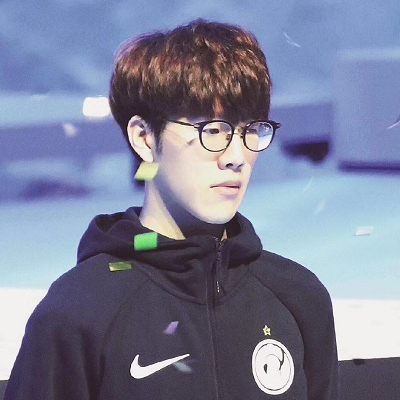 Burdol ：第一把应该发育一下，团战发挥不是很好