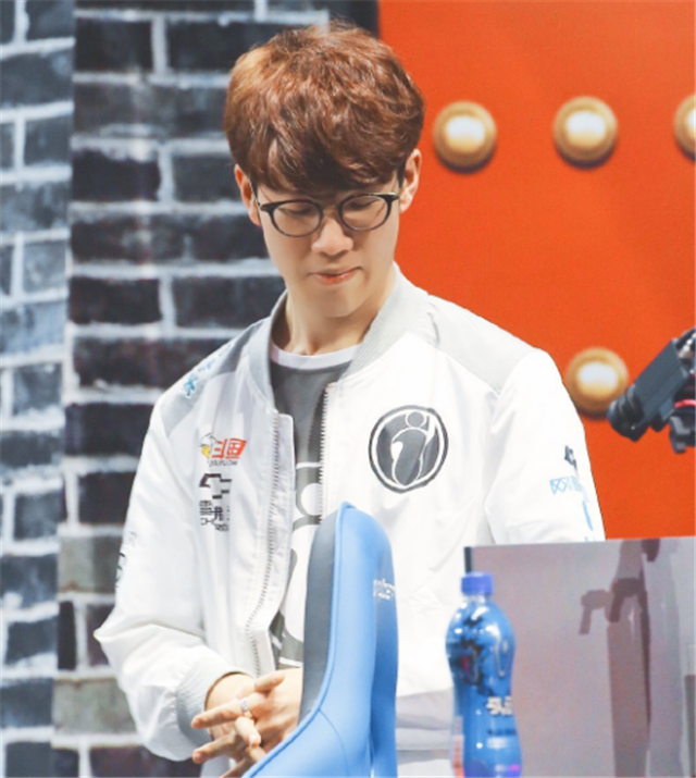 IEM科隆：差距悬殊，TYLOO首战不敌Vitality