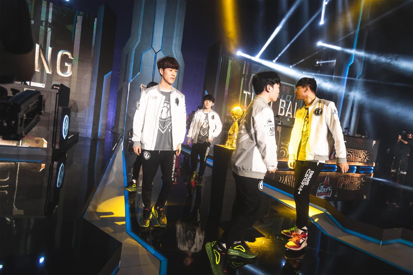 DOTA2比赛：中国DOTA2职业杯，PSG.LGD也打不过LBZS？